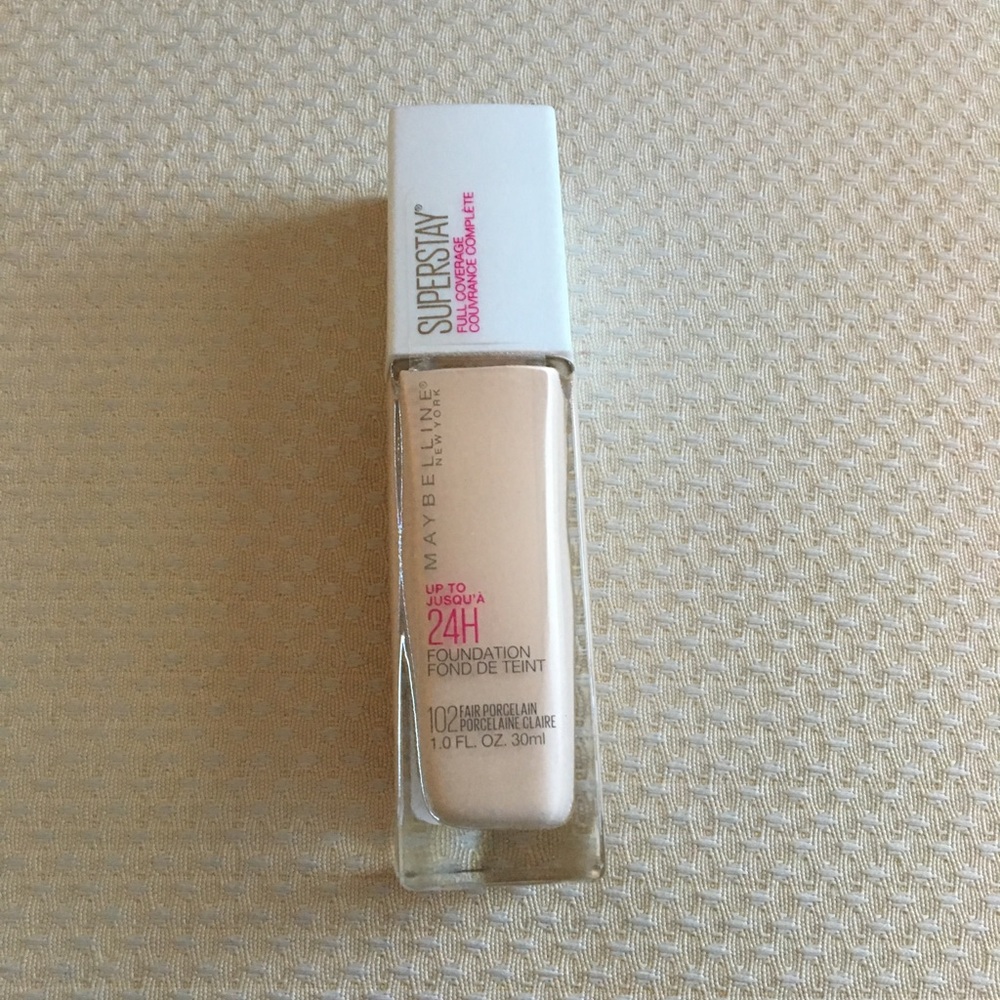 🎉SALE🎉 Maybelline SuperStay Foundation